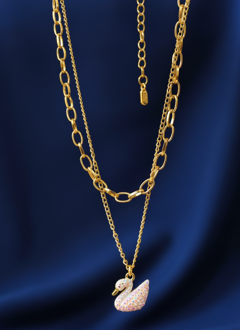 White Swan Pendant Necklace 🦢