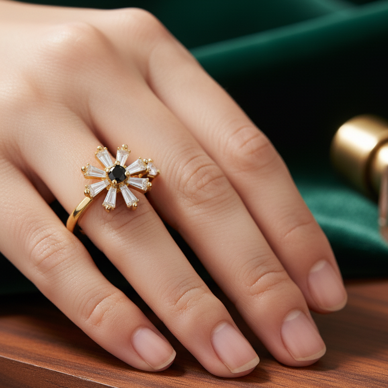 Snowflake Diamond Cluster Ring – Golden