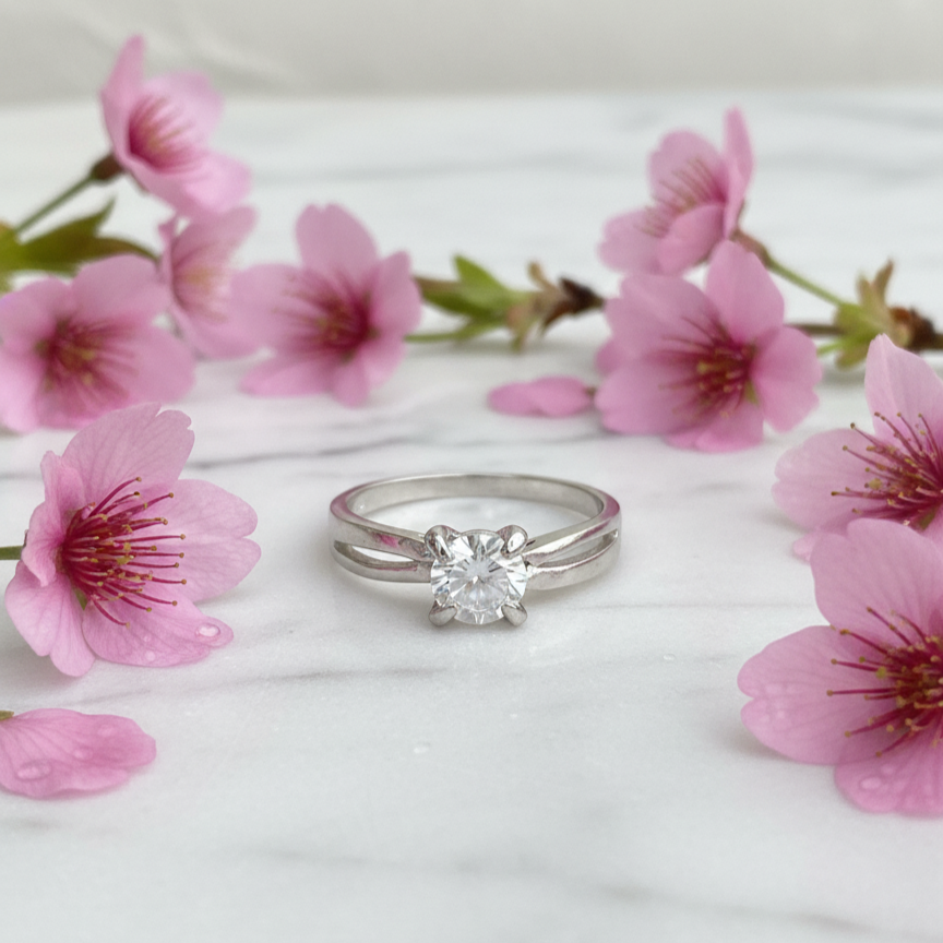 Glow Solitaire Ring